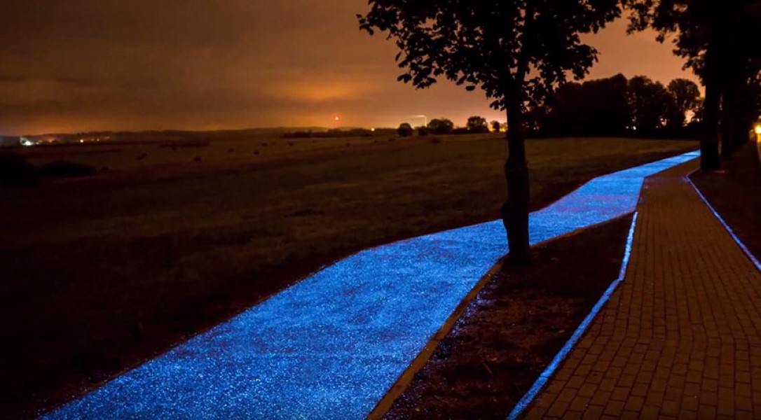 glow-in-the-dark-bike-paths-1