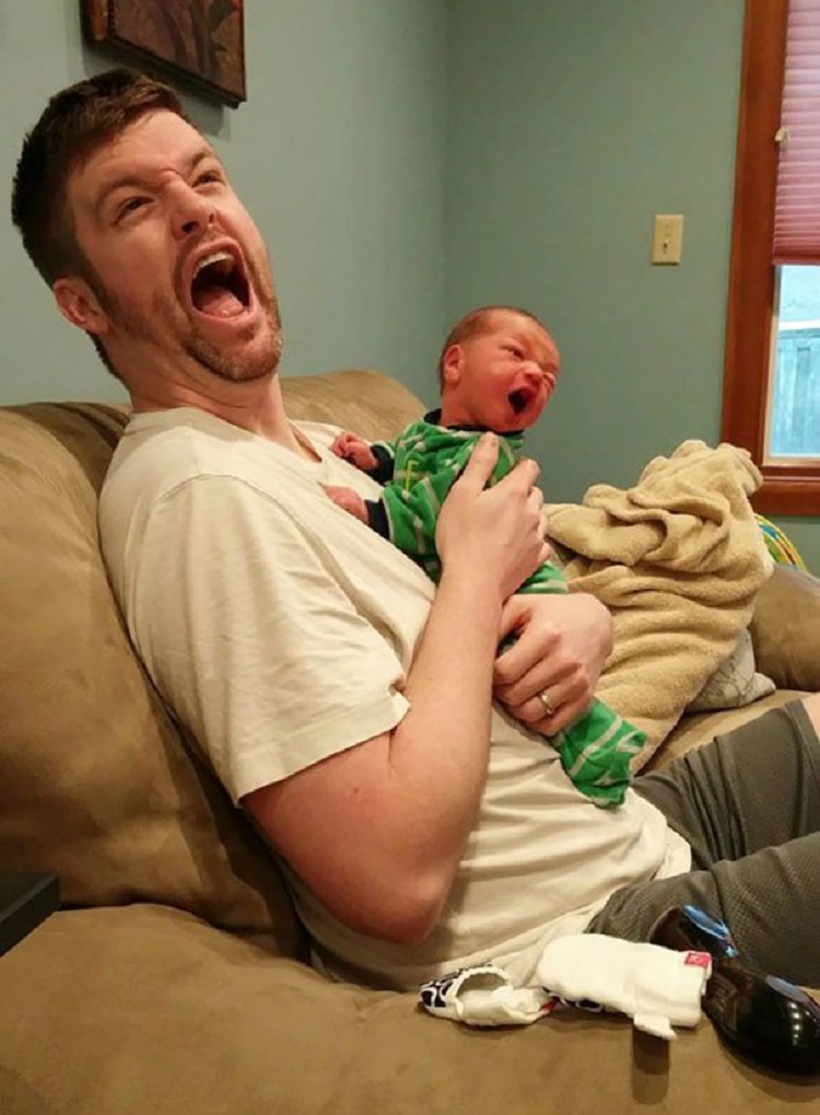 funny-baby-and-parents-2